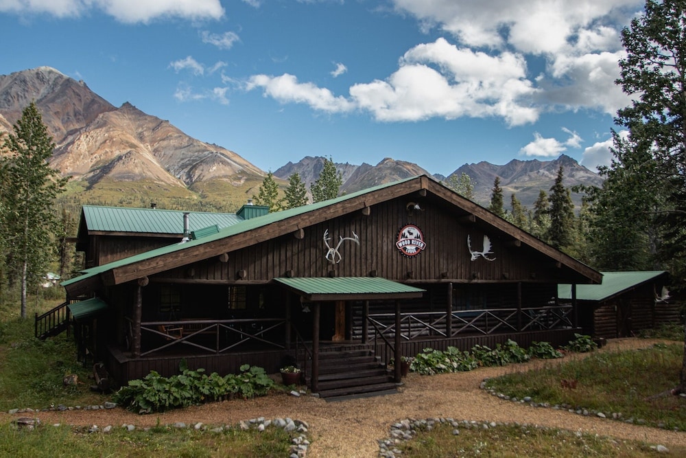 Wood River Lodge Remote Property Fly In Only