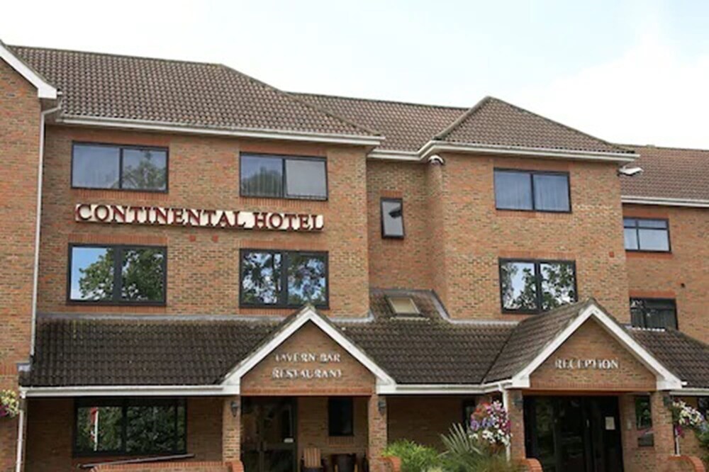 Lakeside Continental Hotel
