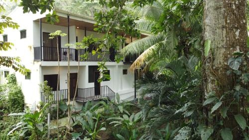 Riverside Apartments Walk To The Beach Just Renovated