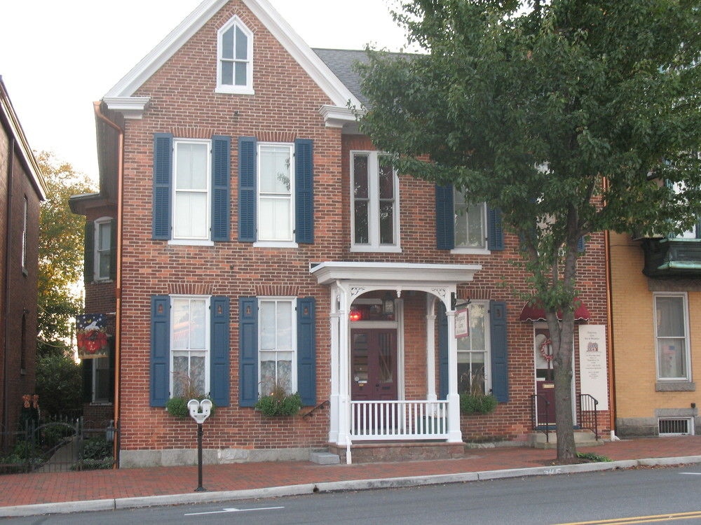 Burgundy Lane Bed & Breakfast