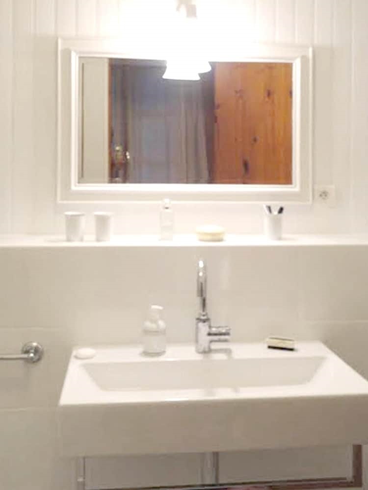 House With In Sanguinet With Wonderful Lake View And Enclo