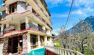 Fabhotel Brave Knight