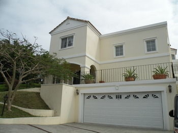 Okinawa Villa Geihinkan