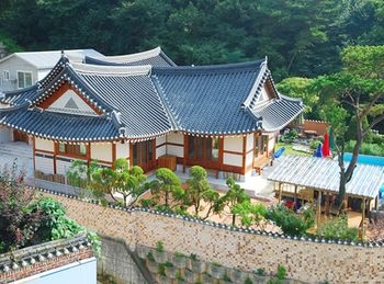 Hanok Town Salimchae Pension