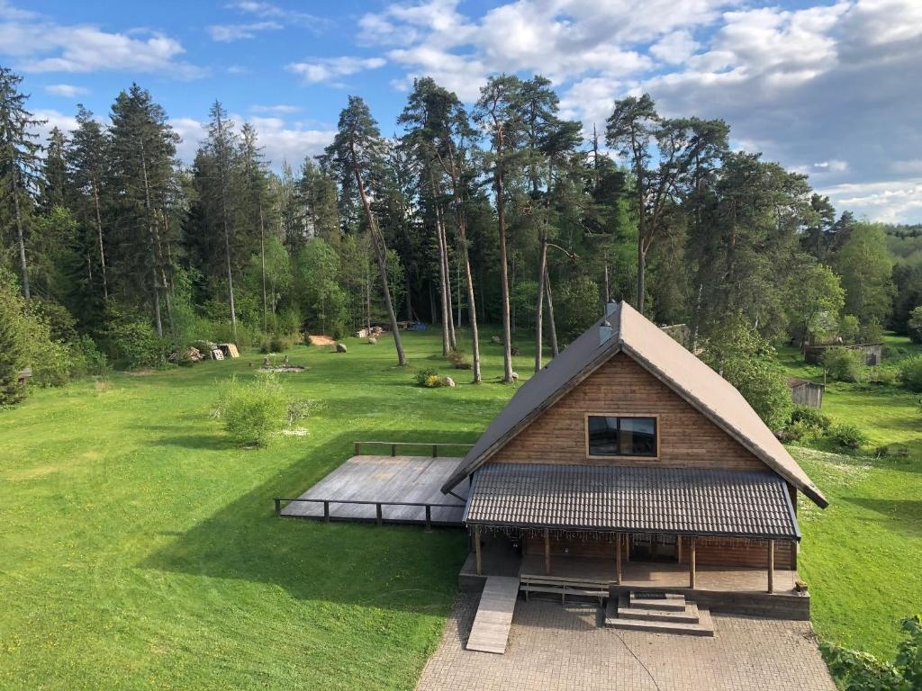 Kivimae Turismitalu
