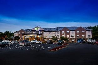 Holiday Inn Express & Suites Birmingham South - Pelham