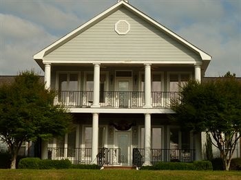 Victorian Elegance Inn