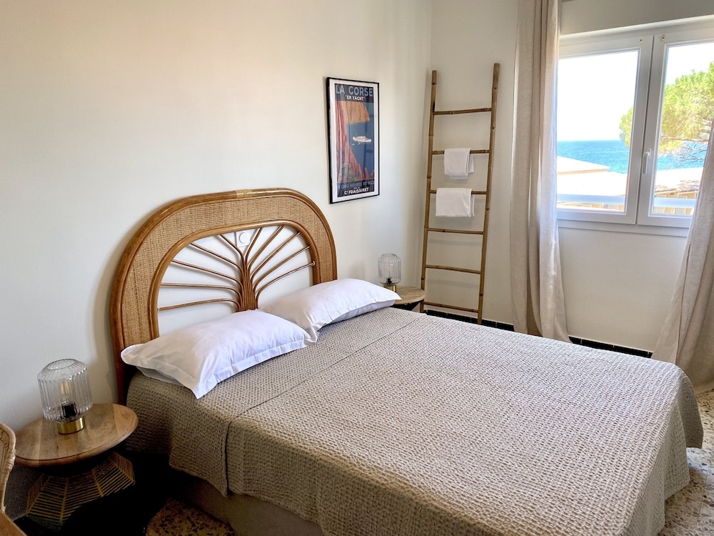 Esquinade Hotel