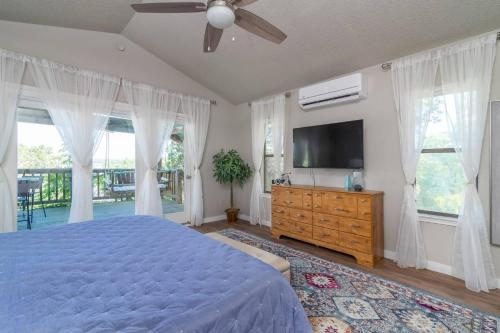 The Lookout Stewart Cove