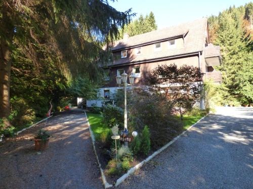 ParkschlÖßchen Elvira Jagemann