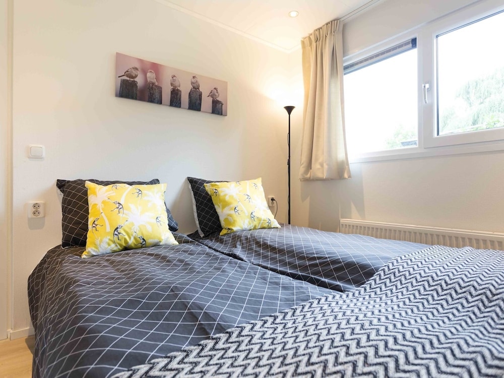 Comfortable Chalet With a Dishwasher, in a Water-rich Area