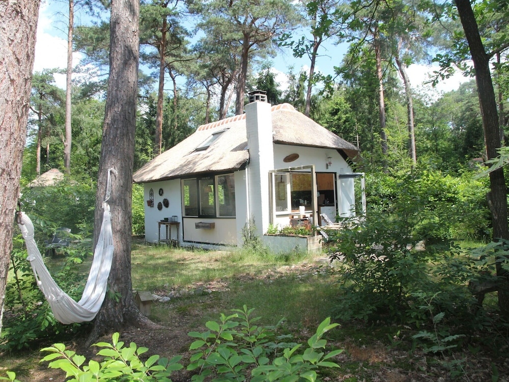 Peaceful Cottage in Doorn With Pool