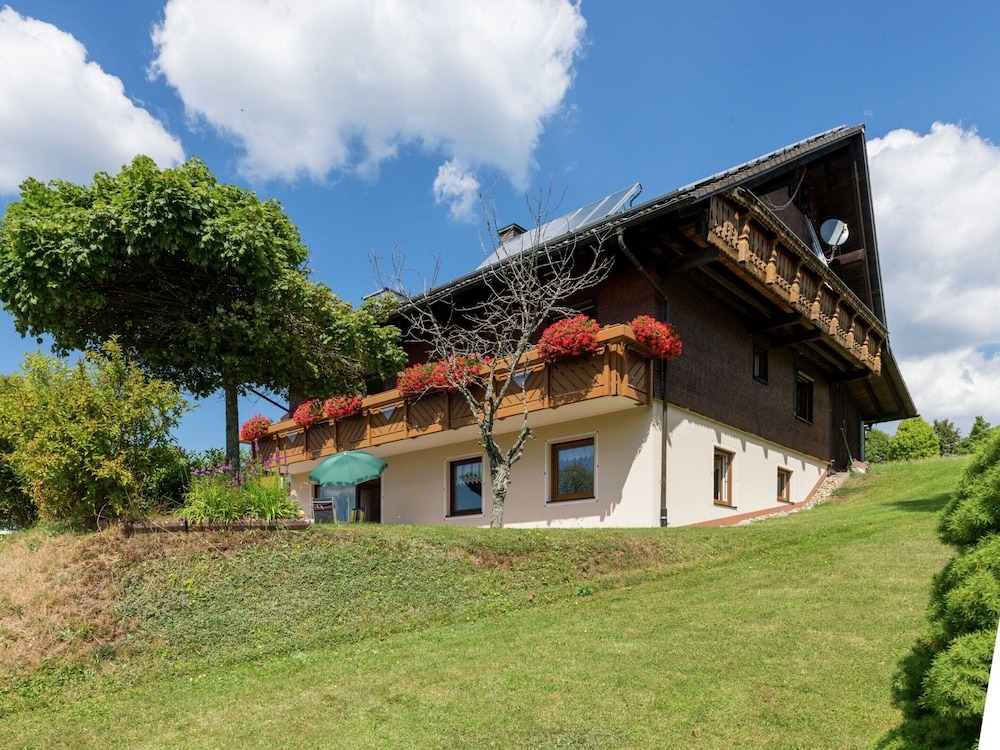 Beautiful, Comfortable Ground Floor Apartment In The Black Forest With Private Terrace