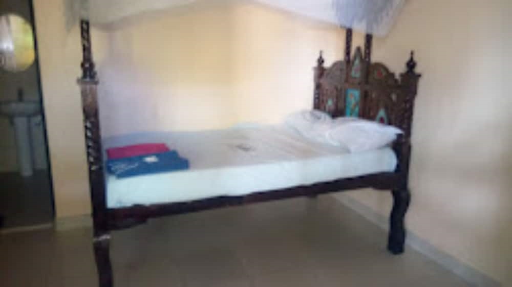 Mahrus Hotel Rooftop Restaurant