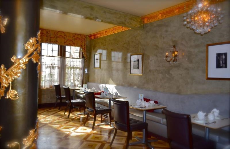 Hotel 1110 - Adults Only