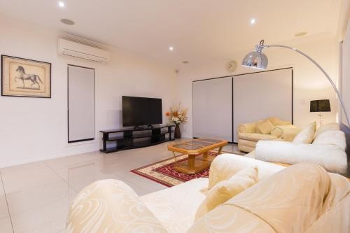 Entertainer's Dream At Gold Coast