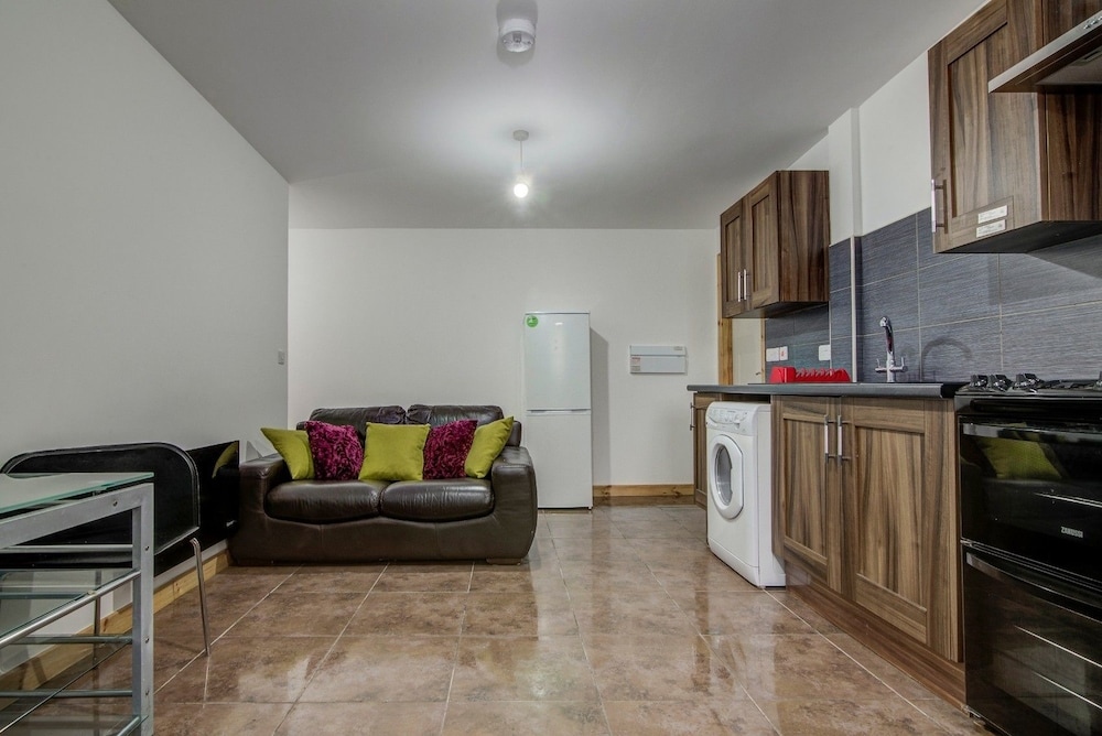 Apt 10 Luxury Apartments Throstles Nest