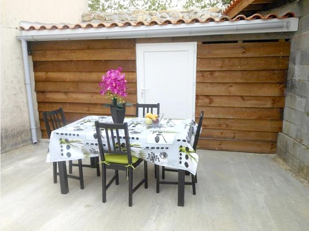 Holiday Home Av. Haussmann 2