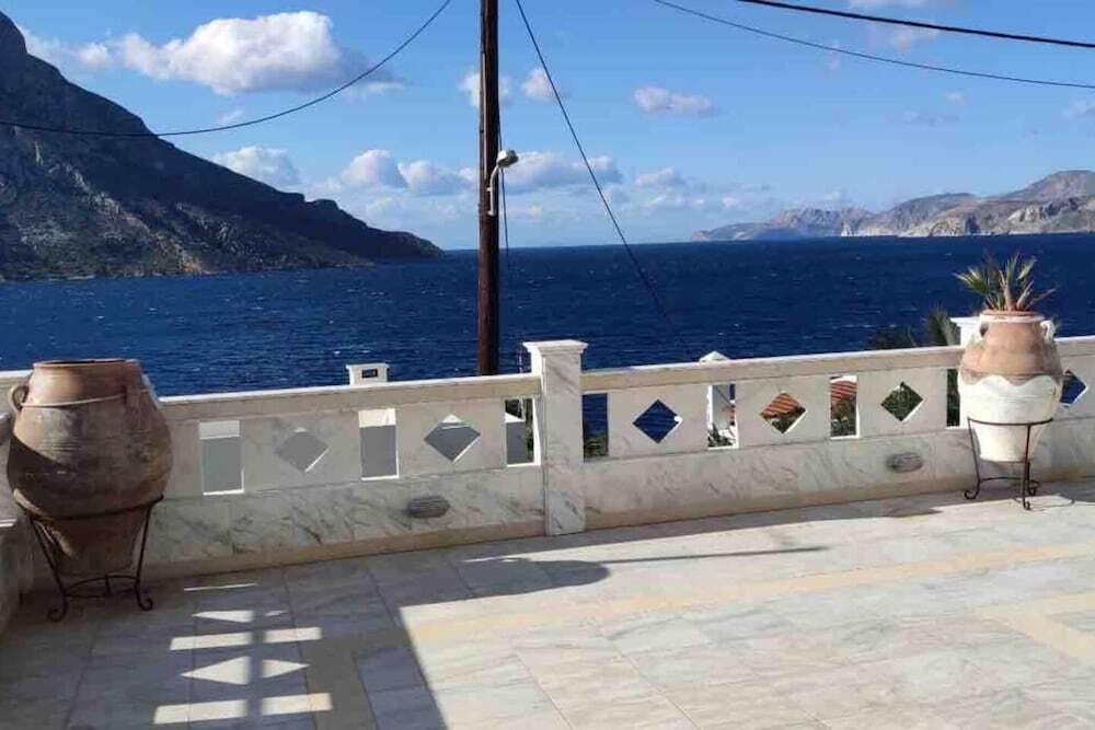 Charming 4-Bed Villa In Armeos Masouri Kalymnos