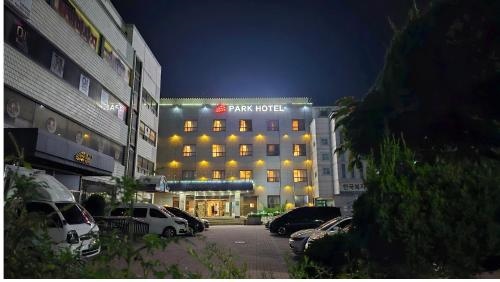Andong Park Tourist Hotel