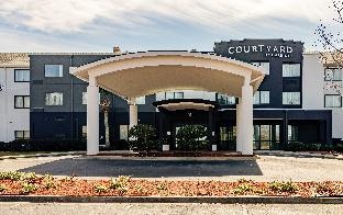 Courtyard Brunswick