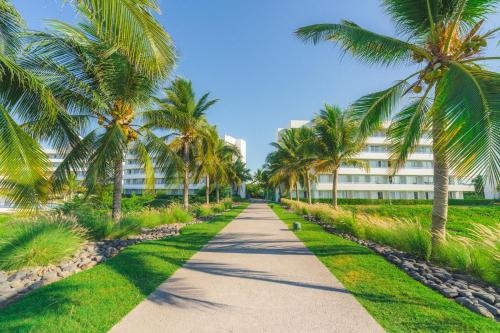 Oceana Resort & Conventions - All Inclusive