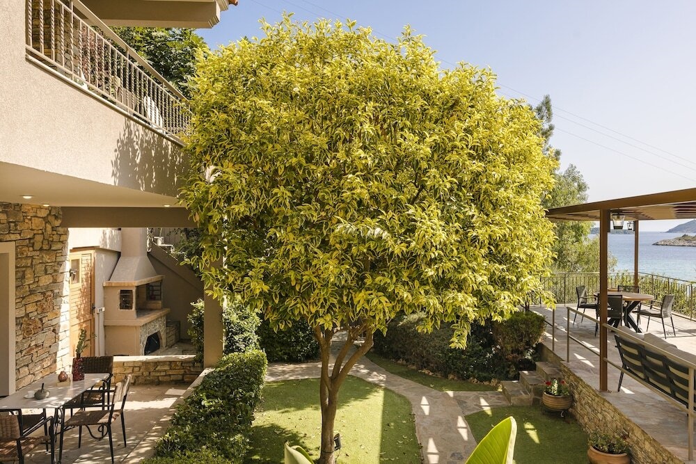 Paramithenio Village Beach Resort & Spa