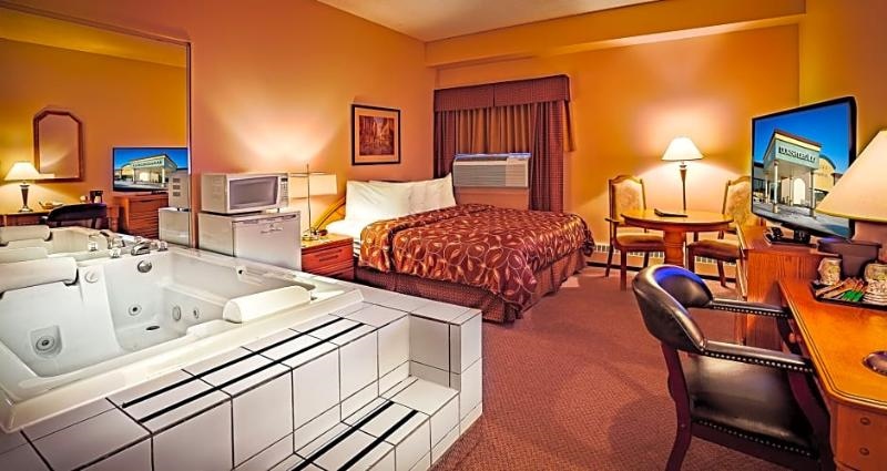 Days Inn & Conference Centre by Wyndham Camrose Norsemen