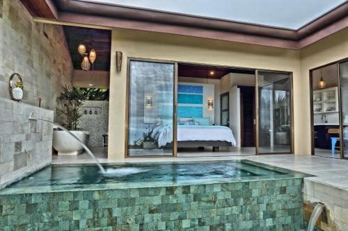 Golden Pineapple Villas - Adults Only 