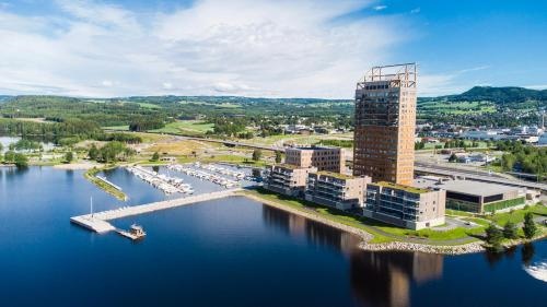 Wood Hotel By Frich's