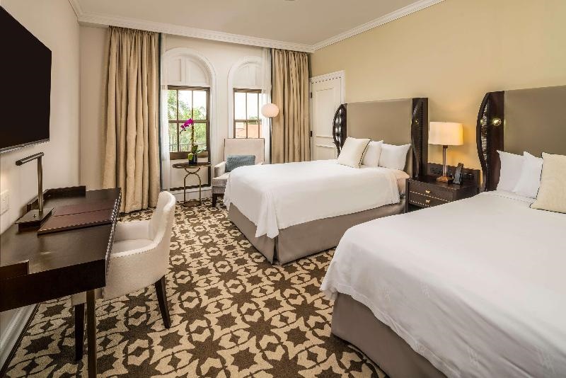 Cloister At The Boca Raton