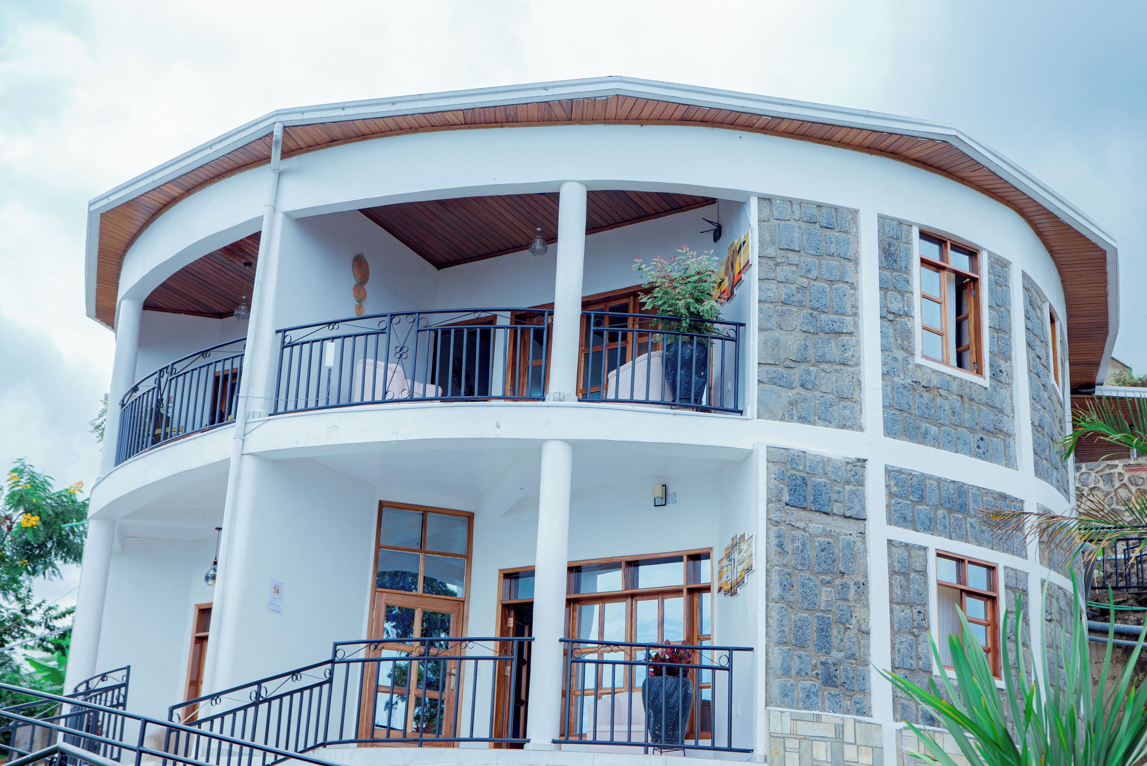 Kigufi Hill Hotel