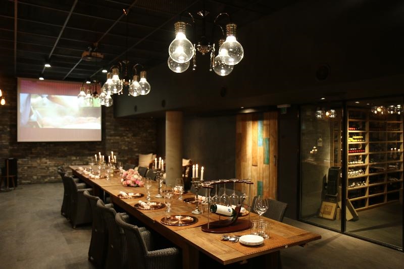 Bayhill Pool & Villa