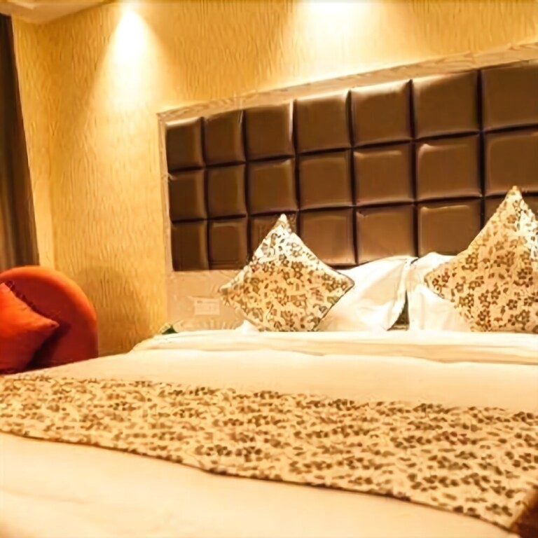 Starway Hotel Jiyuan Jishui Street