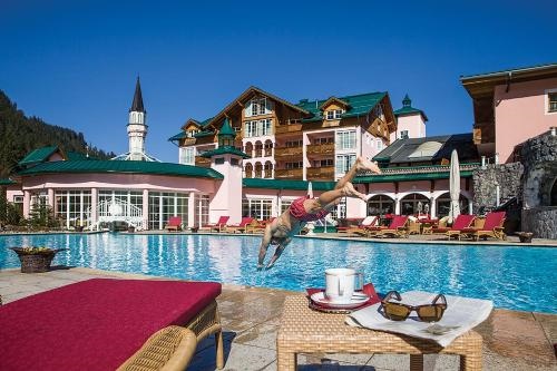 Wellnesshotel ...Liebes Rot-Fluh