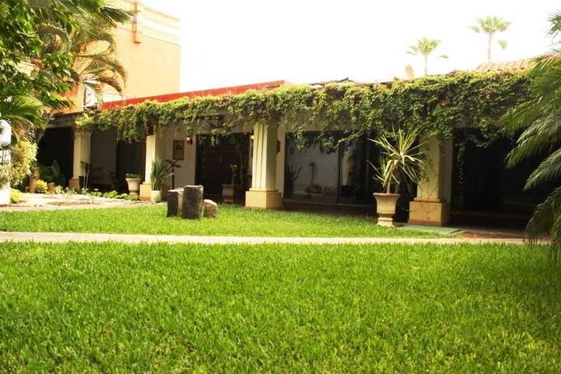 InHouse Select Hacienda Tres Rios