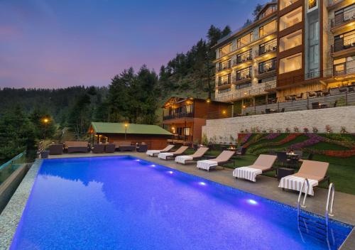Justa Cliffend Resort & Spa, Mashobra