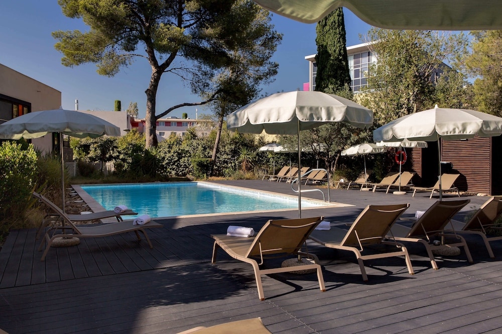Holiday Inn Marseille Airport
