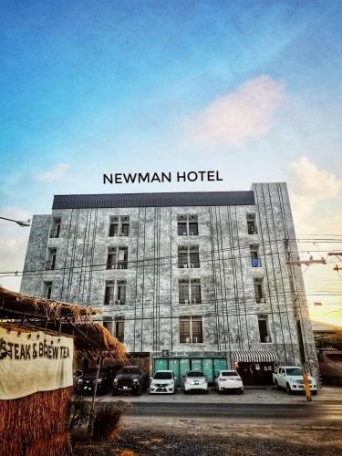 Newman Hotel