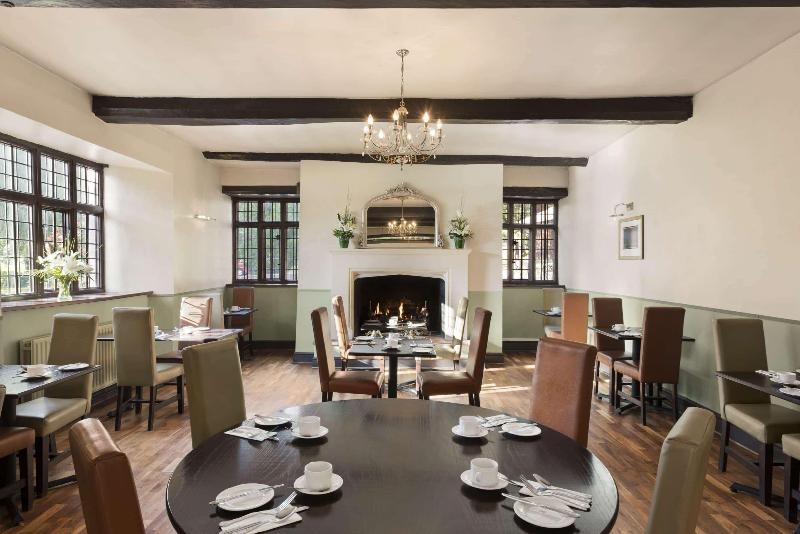 Cwrt Bleddyn Hotel & Spa