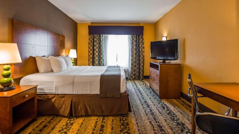 Best Western Plus Tupelo Inn & Suites