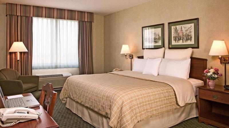 Four Points by Sheraton Boston Logan Airport Revere