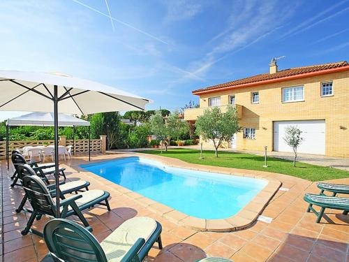 Catalunya Casas Tranquil Costa Brava Retreat With Private Suite!