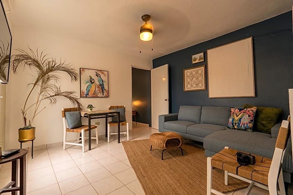 El Flamingo Beach Club