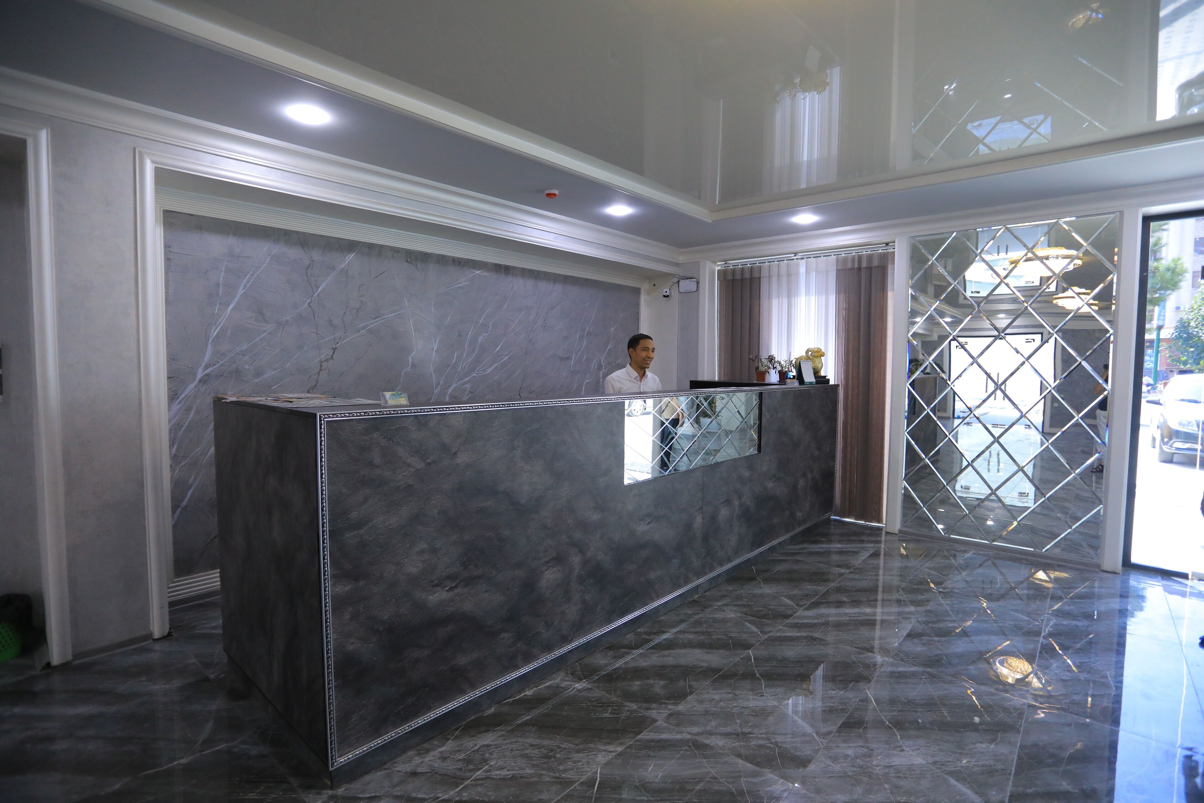 Payitaxt Hotel