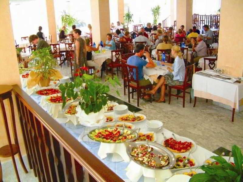 Club Malaspina Hotel & Resort