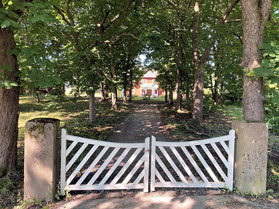 Segerstadsby Gårdshotell AB