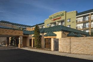 Courtyard by Marriott Cleveland Beachwood