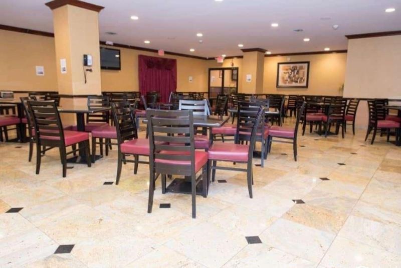 Days Hotel by Wyndham North Bergen /NYC Area