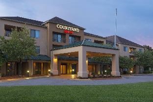 Courtyard by Marriott Akron Fairlawn